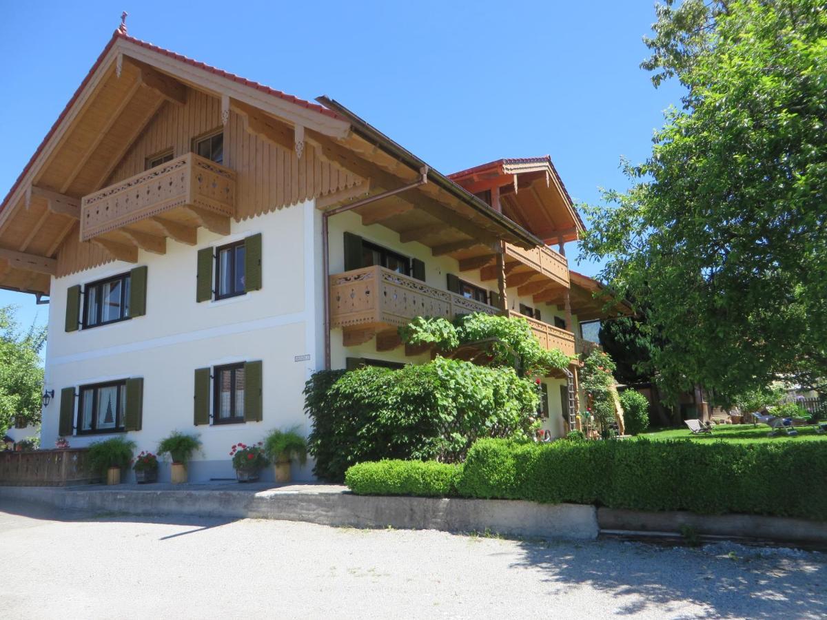 Landhaus Familie Doll Ferienwohnung Emerde Bichl Luaran gambar