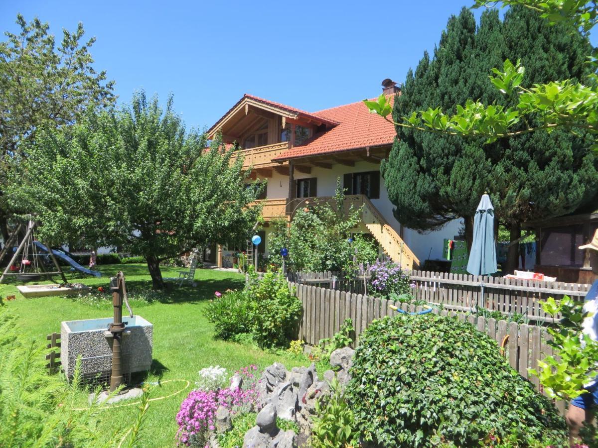 Landhaus Familie Doll Ferienwohnung Emerde Bichl Luaran gambar
