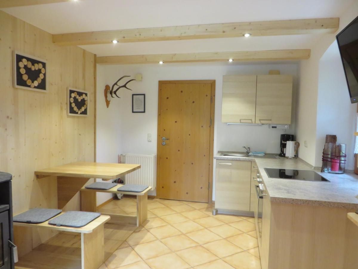 Landhaus Familie Doll Ferienwohnung Emerde Bichl Luaran gambar